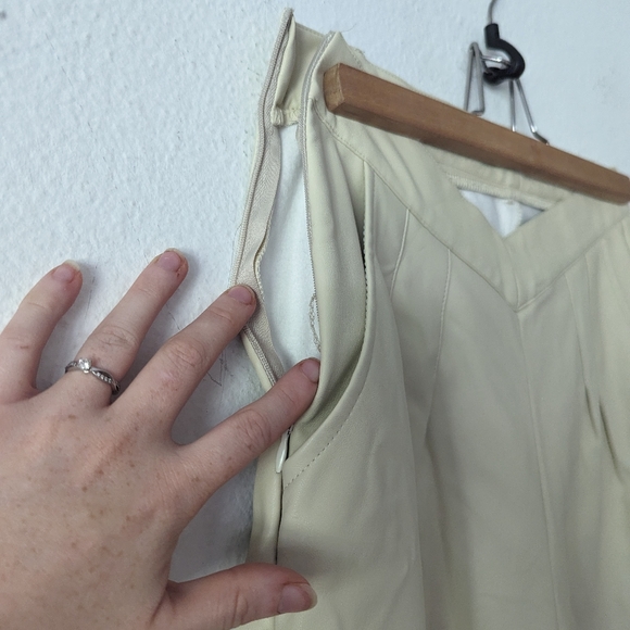 PrettyLittleThing Faux Leather Cream Pnats - Picture 6 of 10